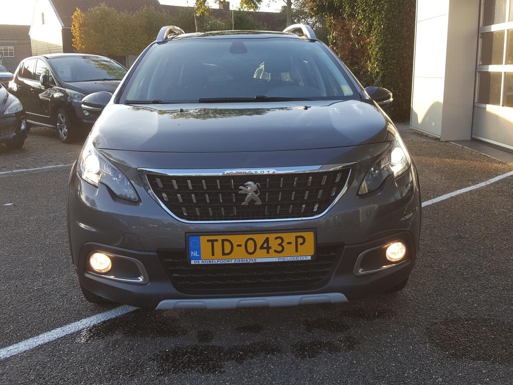 Peugeot 2008 1.2 puretech 110pk allure trekhaak | apple carplay & android a