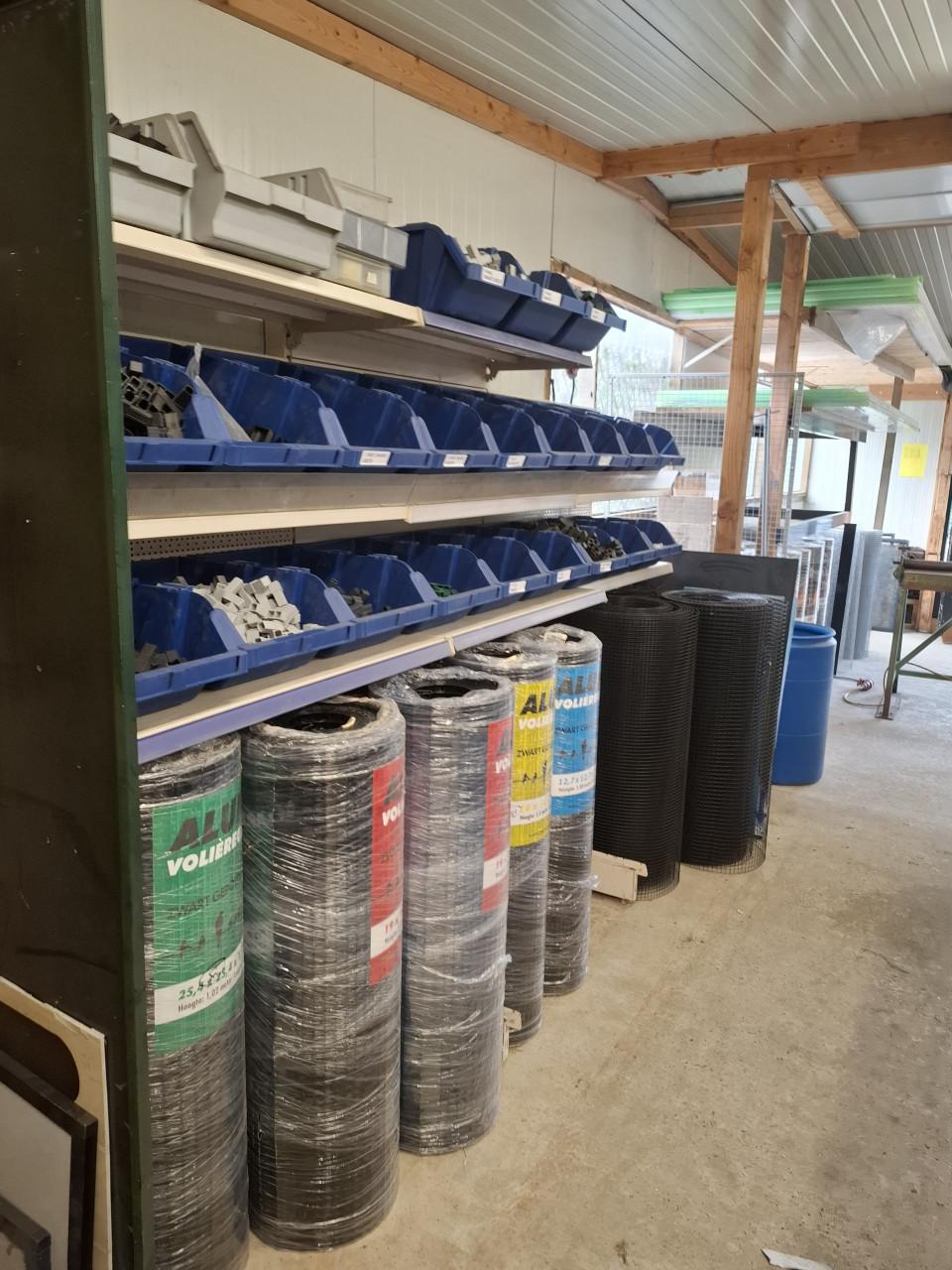 Gaas verzinkt of zwart gecoat......