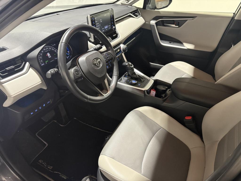 Toyota Rav4 2.5 hybrid awd exec.