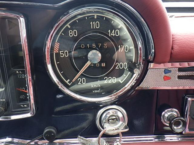 Mercedes-Benz Sl 230sl pagode