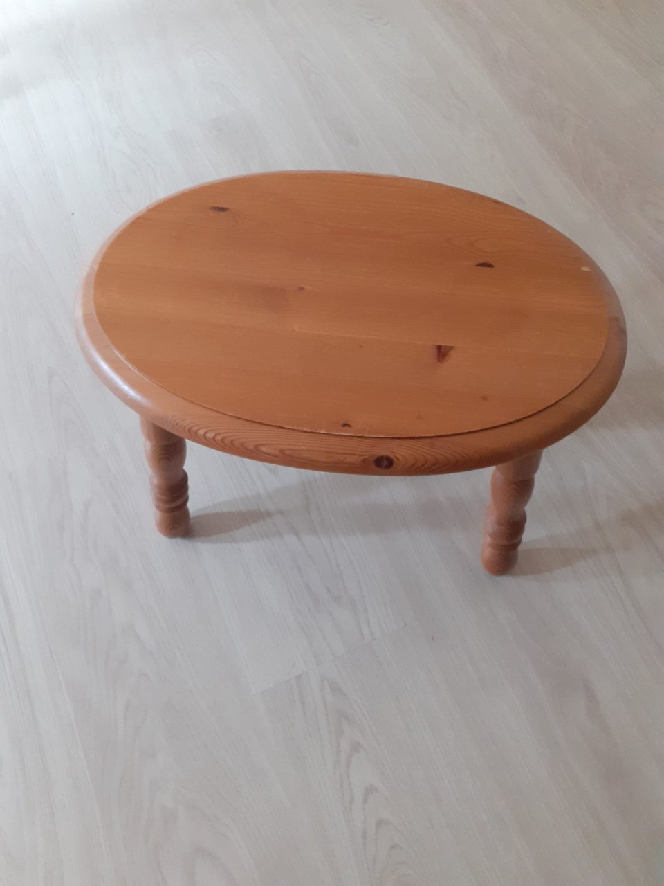 Set van 3 ovale GRENEN BIJZETTAFELS - komen altijd van pas!