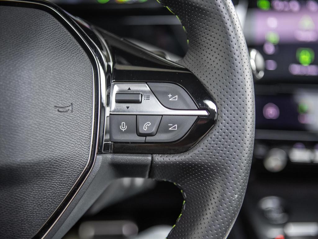 Peugeot 308 sw 1.2 puretech 130pk automaat | panoramadak | camera | navigat