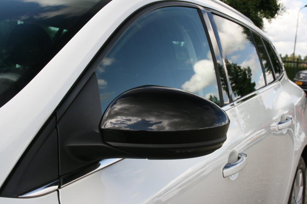 Renault Megane 1.3 tce limited / trekhaak / navi / pdc / keyless