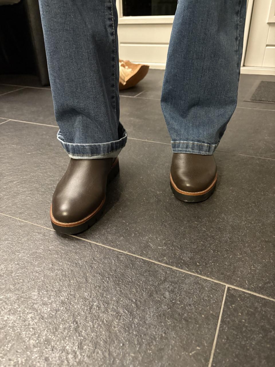Enkellaarsjes maat 38.