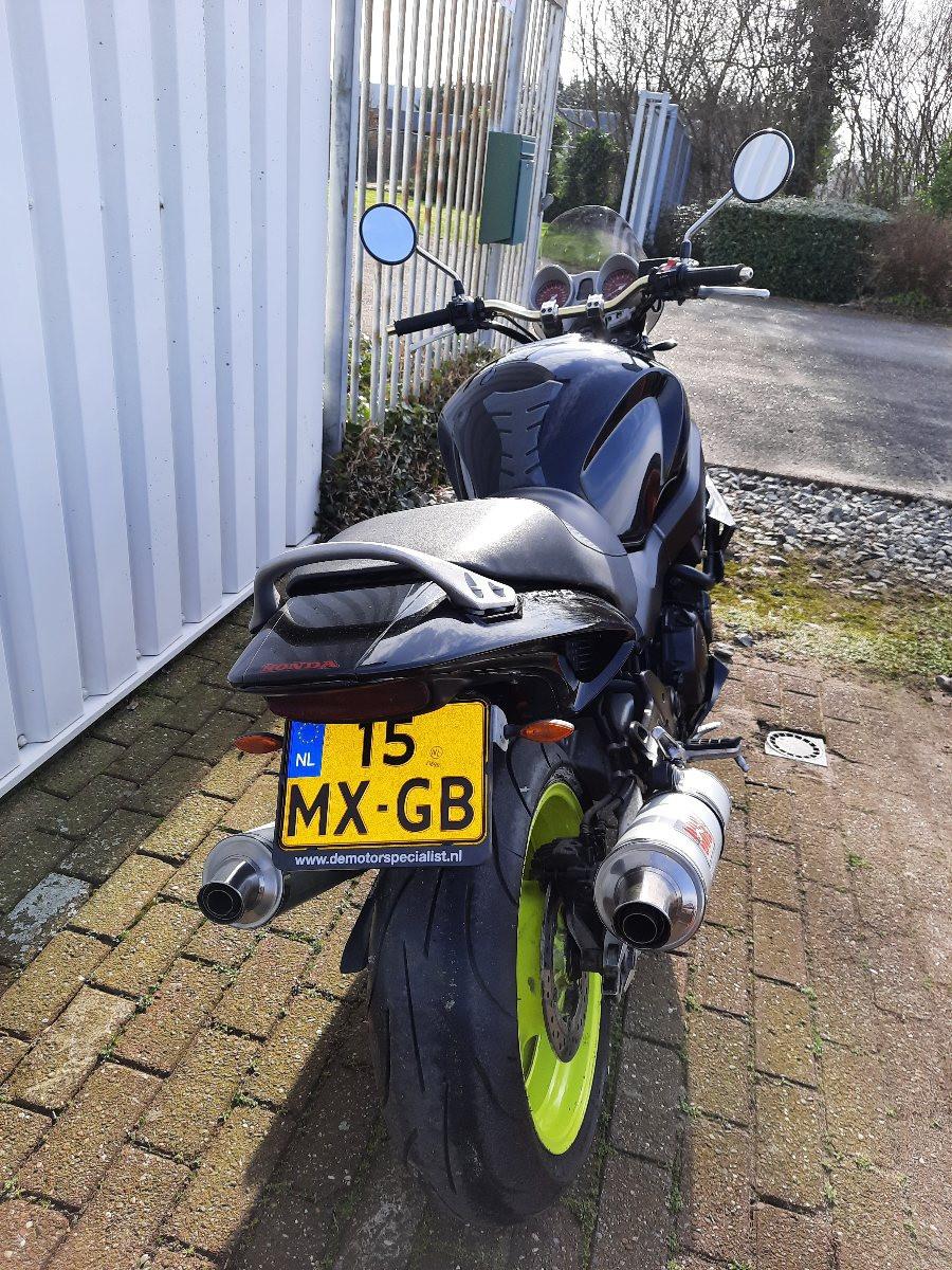 Honda X11, dikke naked bike