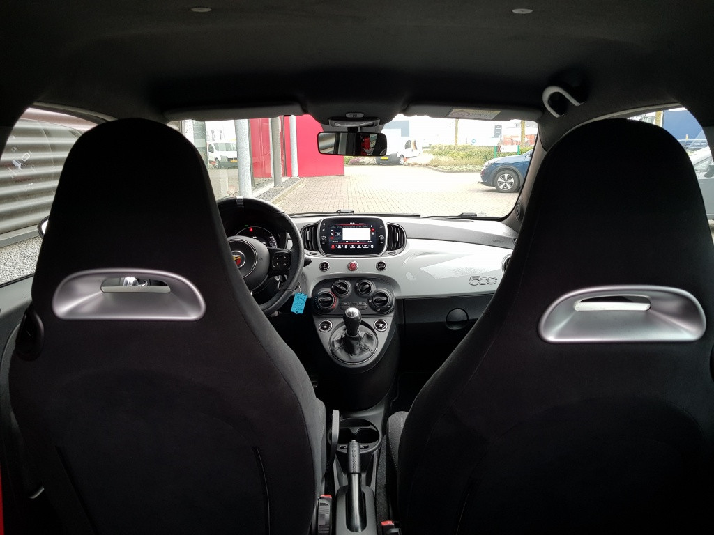 Abarth 500 1.4 t-jet abarth 595 - 145 pk
