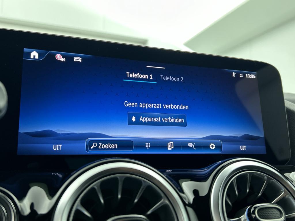 Mercedes-Benz Gla-klasse 180 business solution amg | nightpakket | trekhaak