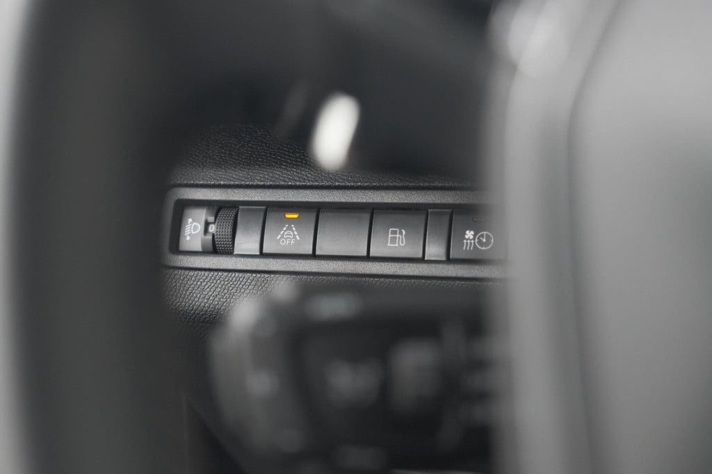 Peugeot 3008 1.6 hybrid 225 allure pack business | camera | navigatie | app