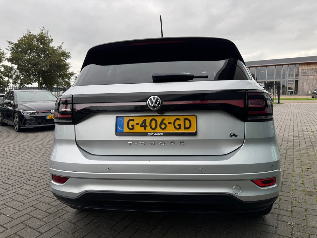 Volkswagen T-cross 1.0 tsi r-line * carplay * camera * 18 inch * nap
