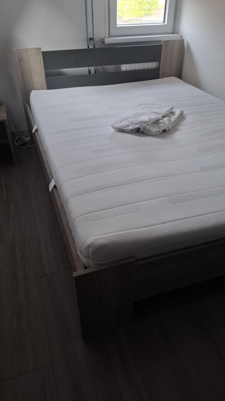 Tijdloos 2- persoons bed