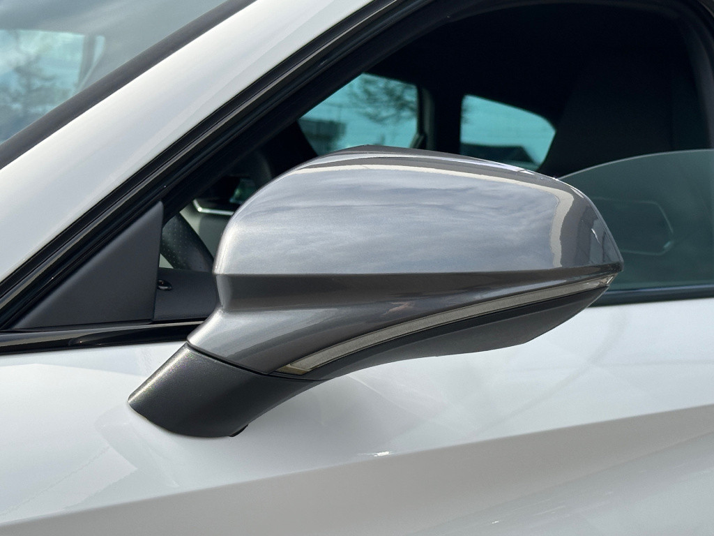Cupra Leon Sportstourer 1.4 e-hybrid | led | 18 inch | extra getint glas | 