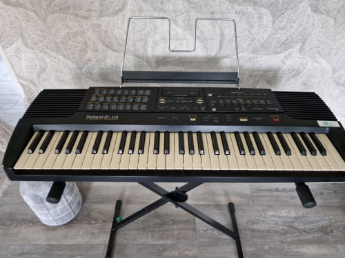 Keyboard Roland