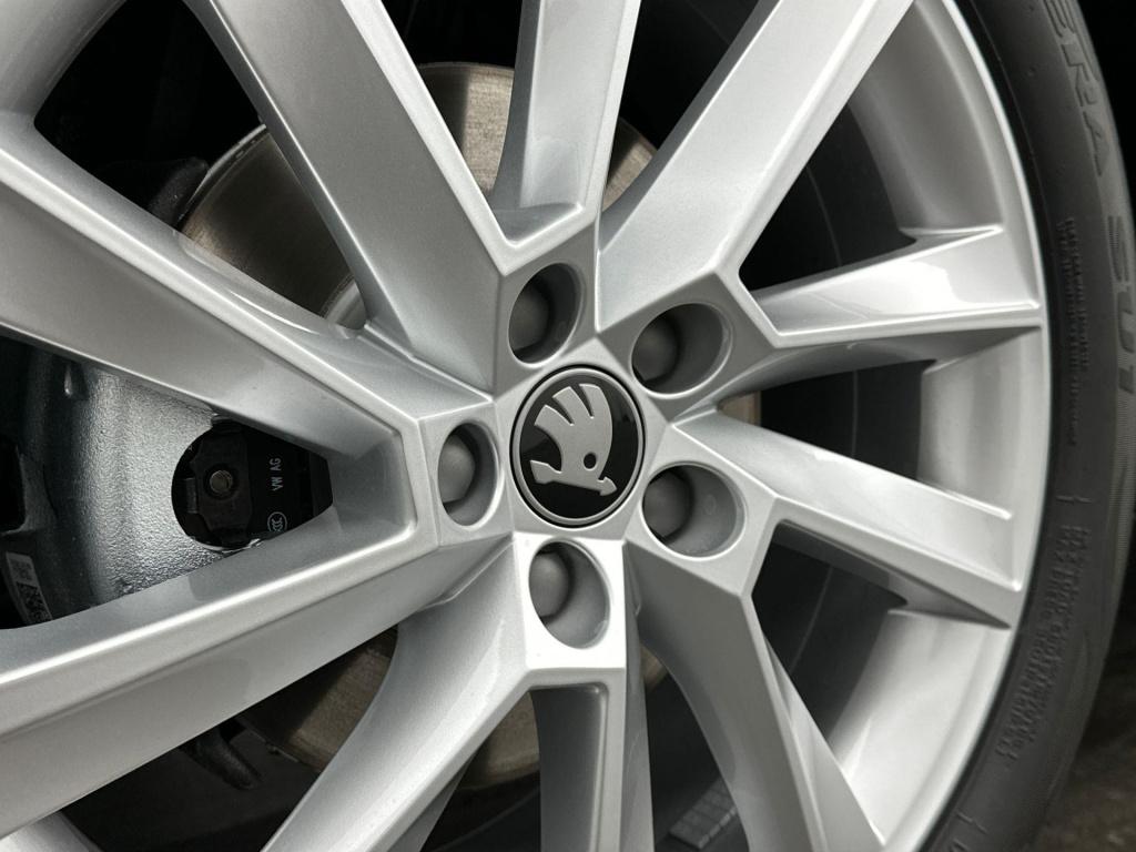 Skoda Scala business edition 1.0 tsi 85 kw / 115 pk hatchback