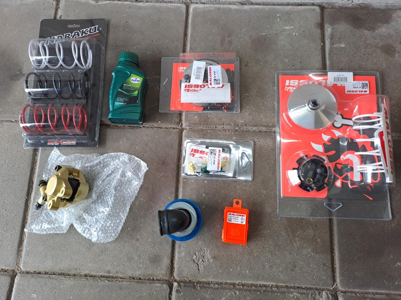 Te koop stoere snelle peugeot vivacity met geel kenteken