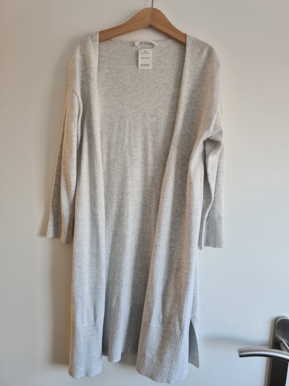 Zara lang licht grijs, beige dun vest Maat 122