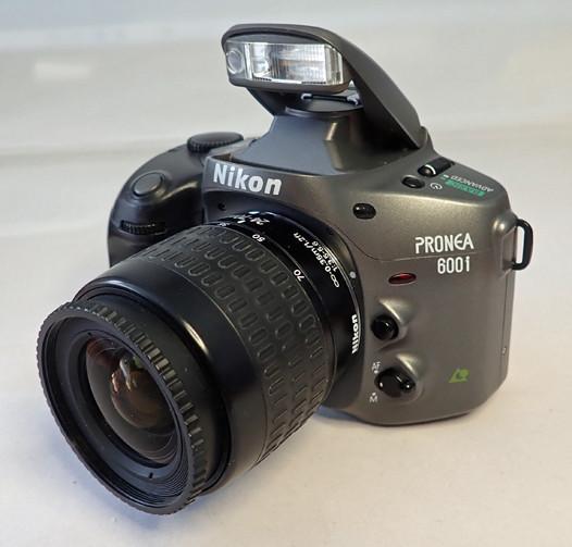 NIKON Pronea 600i    Spiegelreflex
