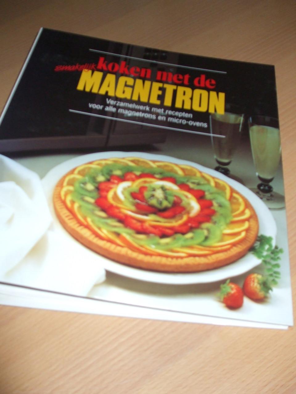 Te koop map "Koken met de magnetron".(nieuw).