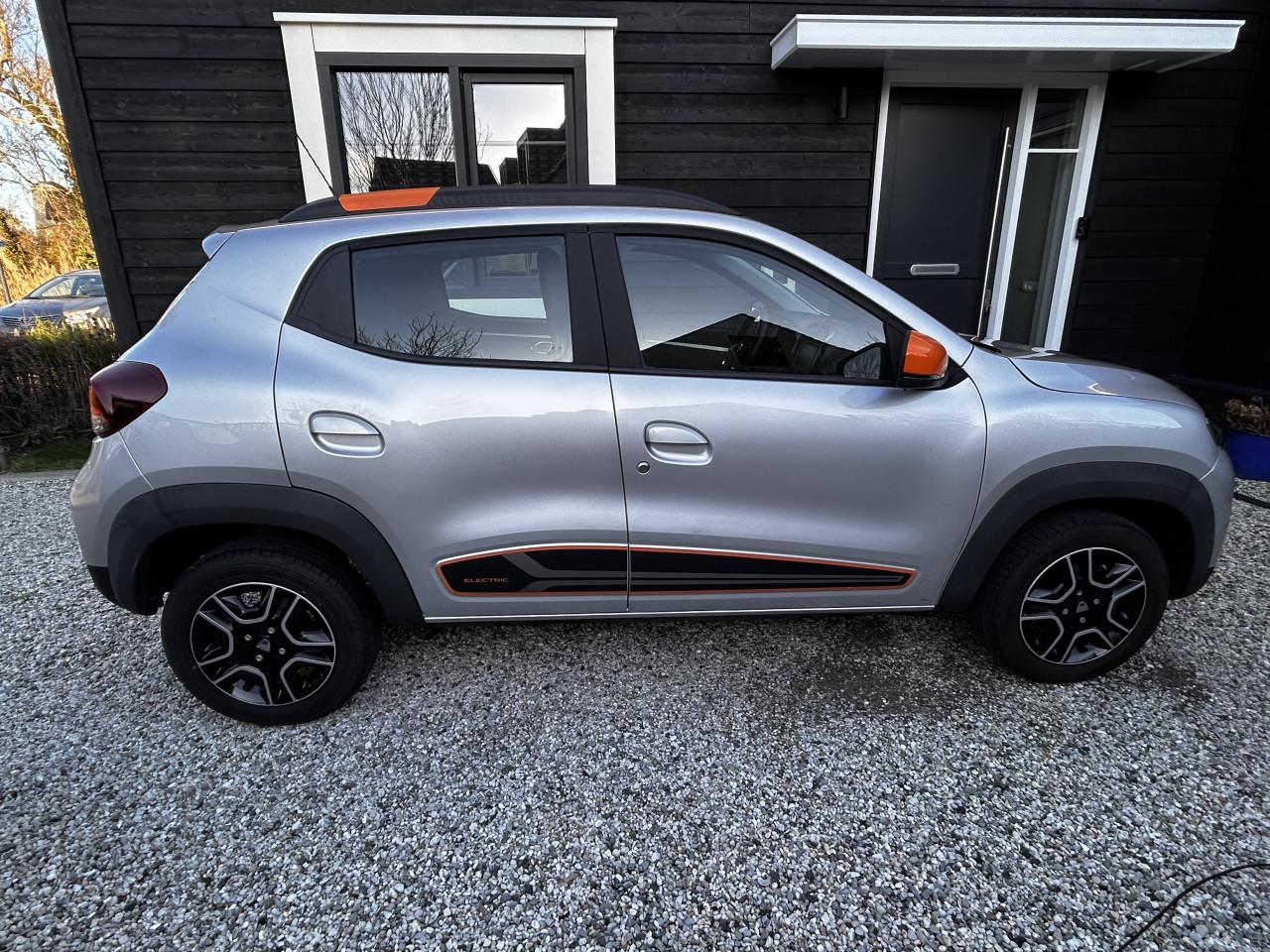 Dacia Spring achteruitrijcamera, pdc,  batterijgarantie