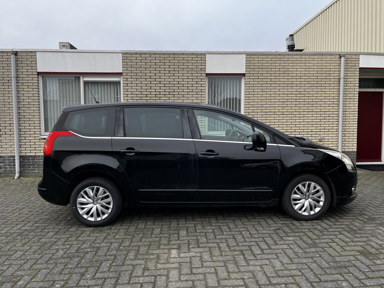 Peugeot 5008 1.6 VTi ST 7p. NIEUWE MOTOR!