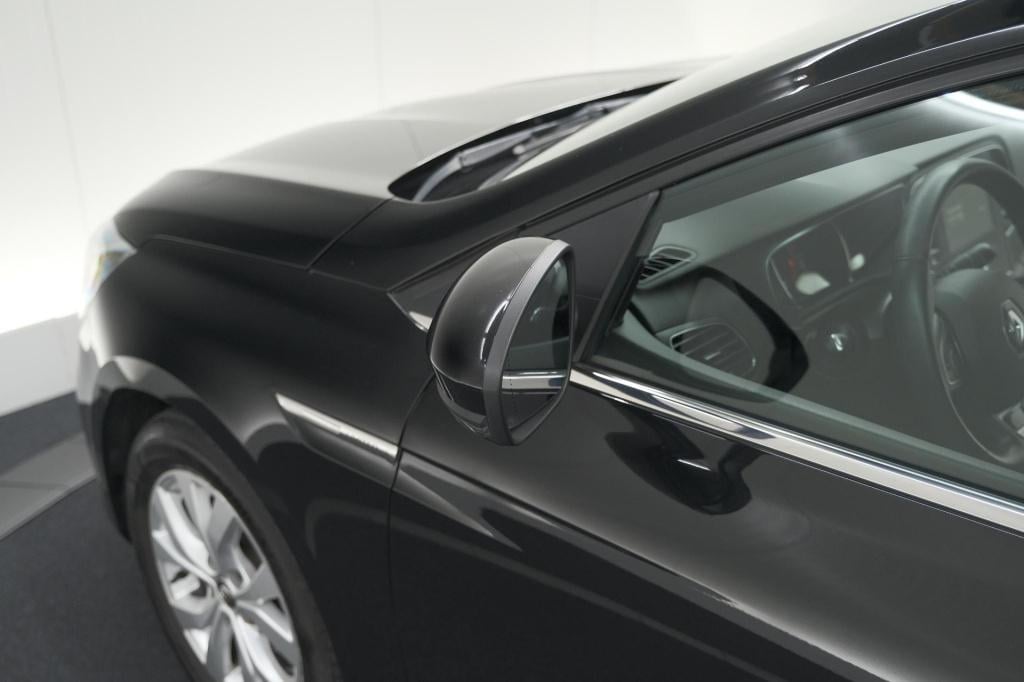 Renault Megane tce 110 limited | apple carplay | parkeersensoren | cruise c