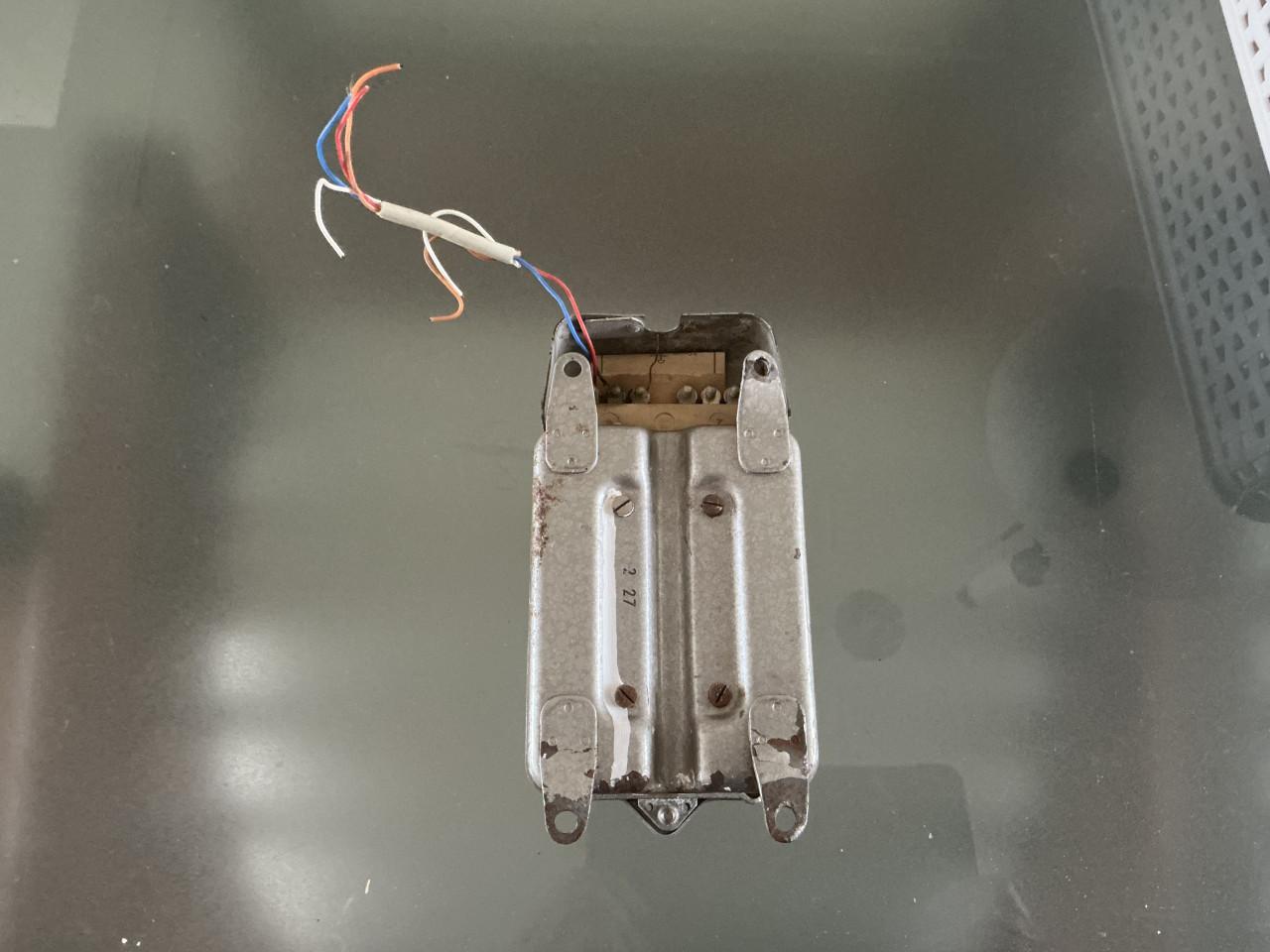 Oude telefoontikker