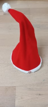 Kerstmuts met muziekje en beweging