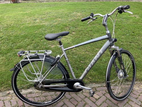 Giant futuro 28"