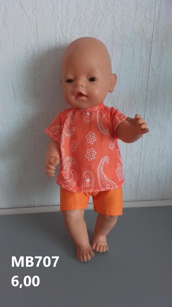 Poppenkleertjes baby born. Set. Opbrengst KiKa.