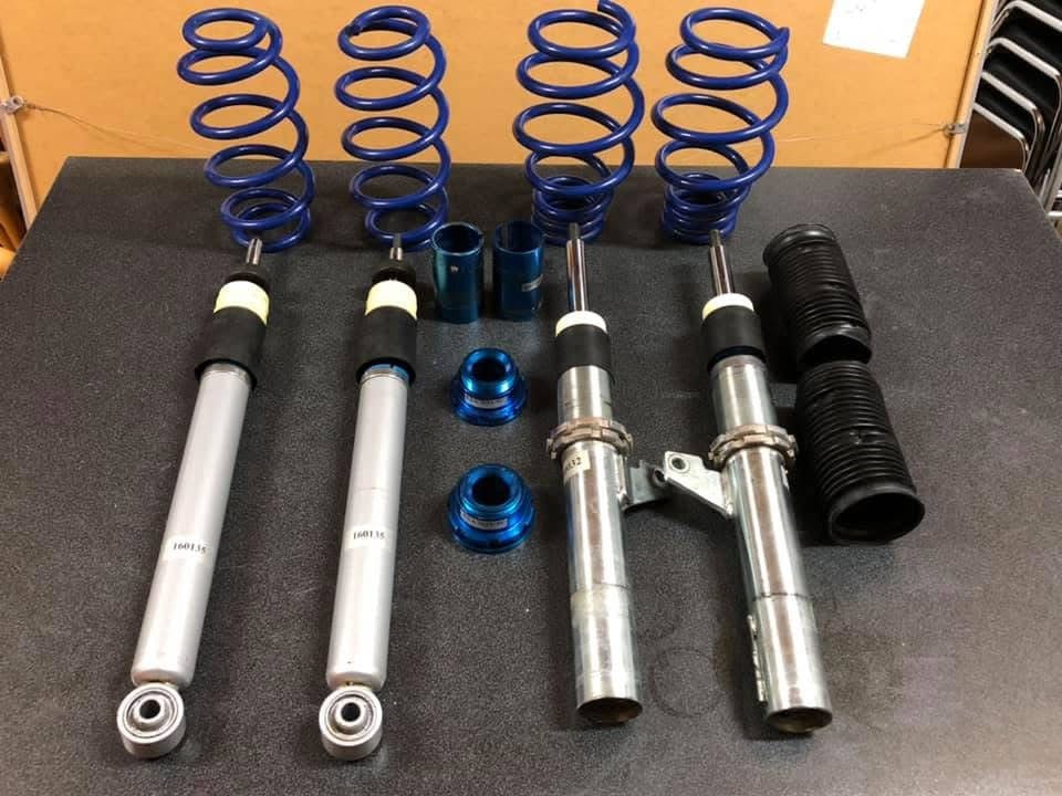 Triple-S Schroefset VW Golf 5