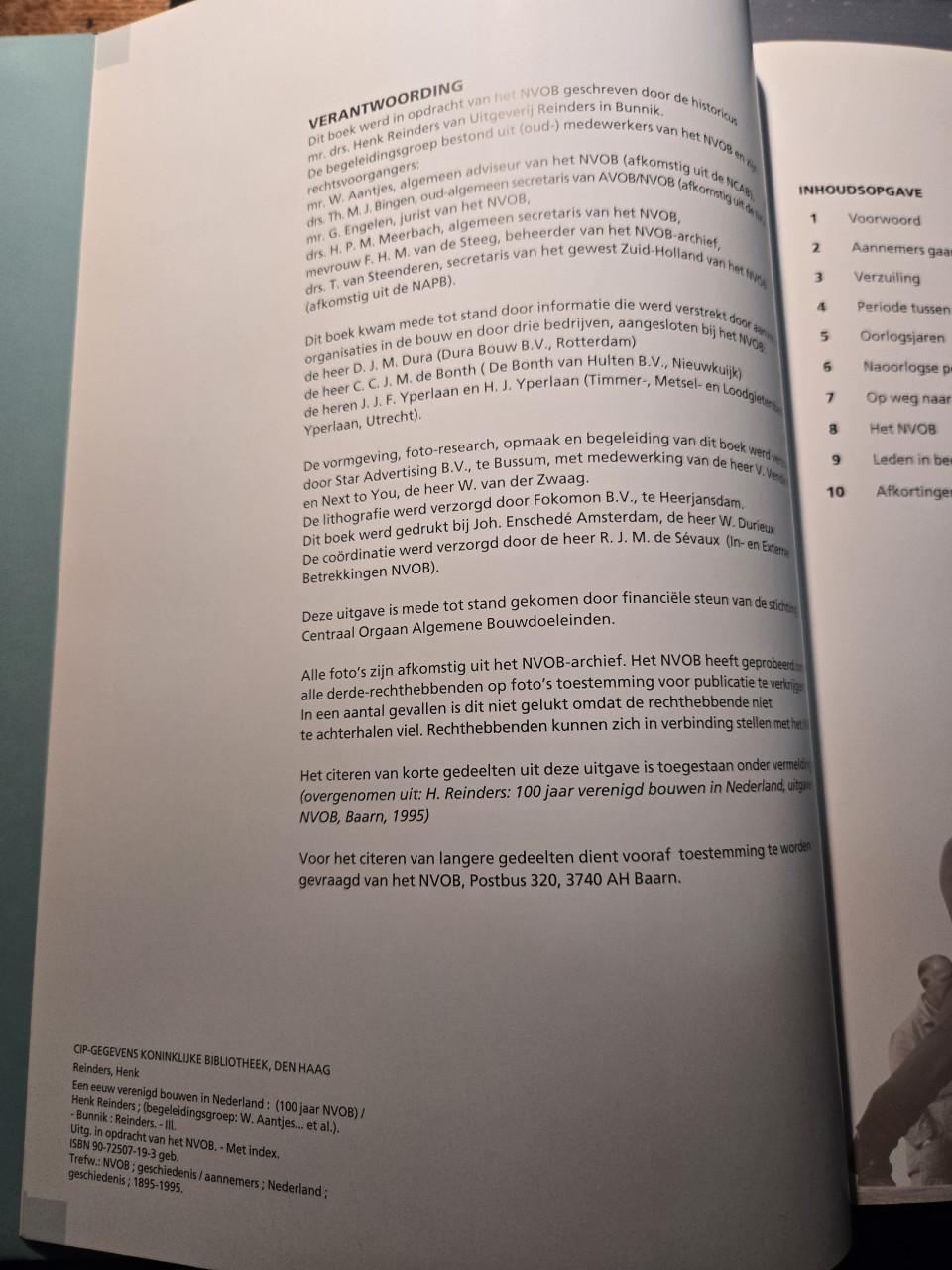 Boek "Een eeuw verenigd bouwen in Nederland" 1995 Zgan