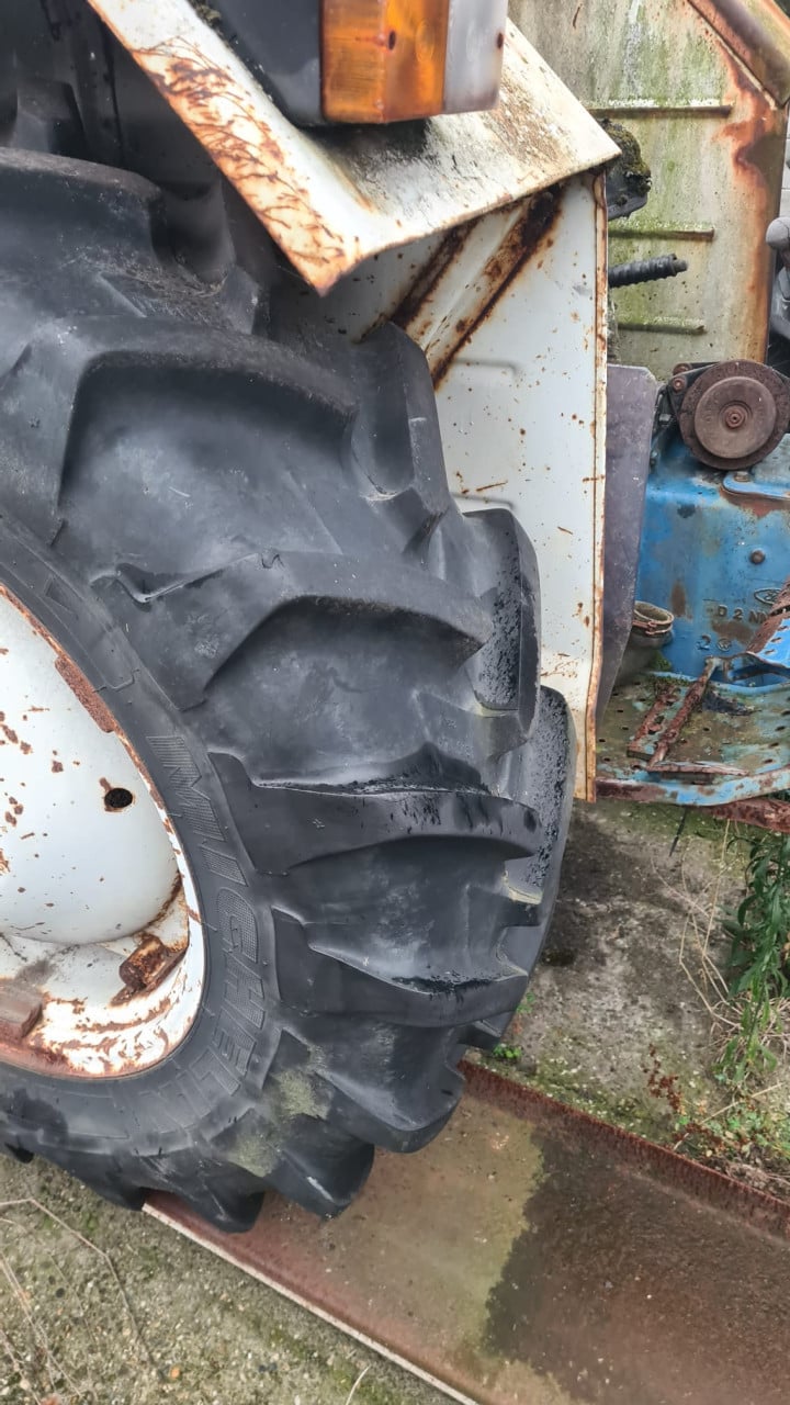 Tractor Ford 3000