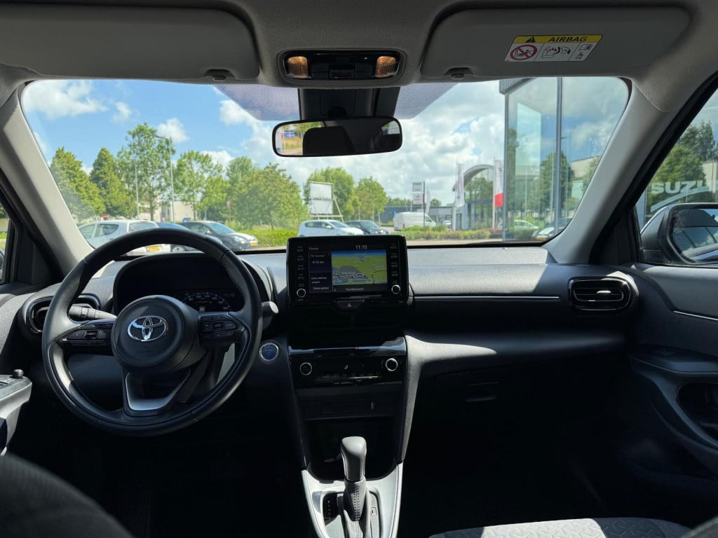 Toyota Yaris Cross 1.5 hybrid business