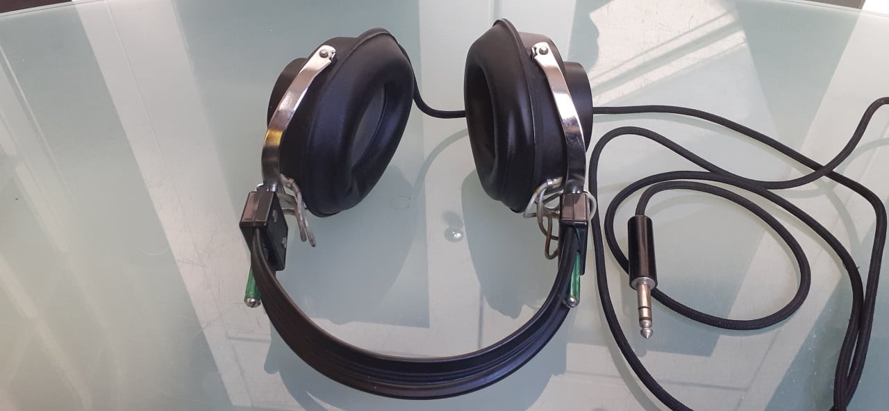 Sony stereo vintage headphone type DR-5A