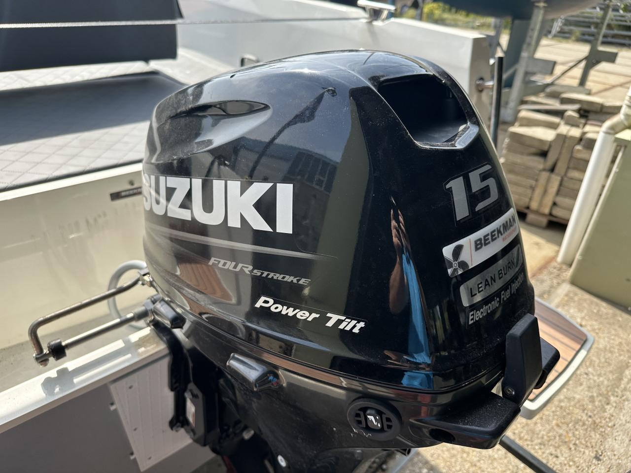 Tender - Namare 560 - Rebel - Suzuki 20 pk - Trailer