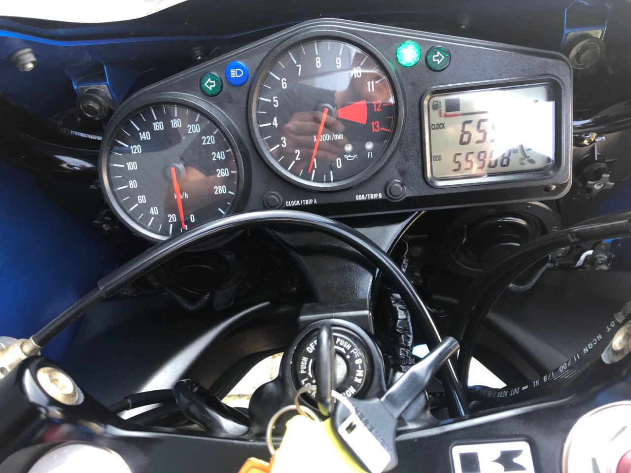 Kawasaki ZX12-R uit 2002 van 1e eigenaar! Keurige originele staat €3500,-