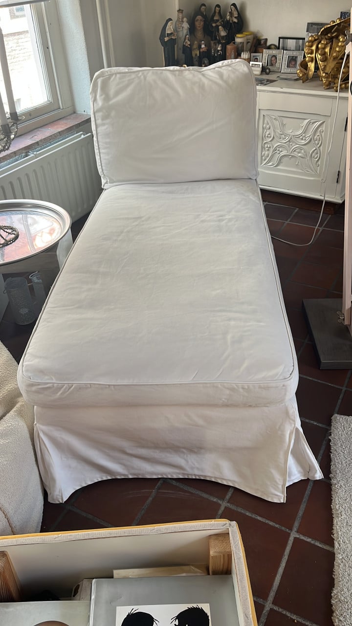 Ikea chaise longue