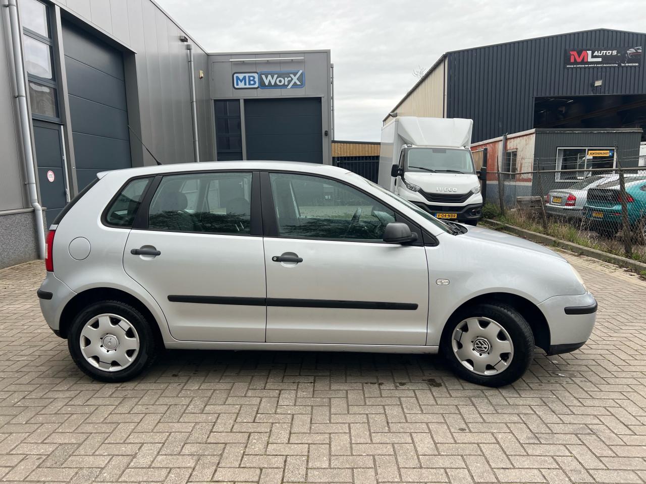 Volkswagen Polo 1.4-16V Automaat 145.492KM