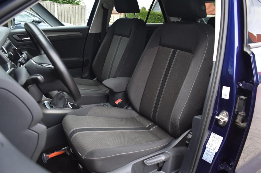Volkswagen T-roc 1.0 tsi | virtual cockpit | trekhaak | apple carplay | and