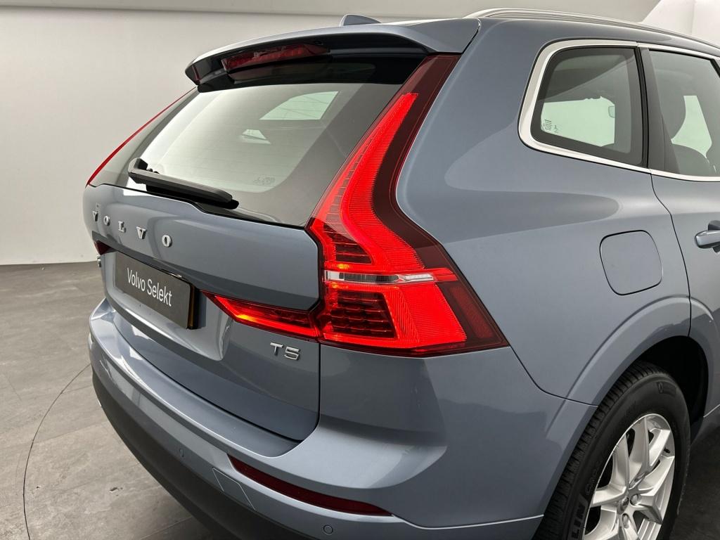 Volvo XC60 t5 253pk momentum| adap.cruise| leder| trekhaak| stoel.verw|