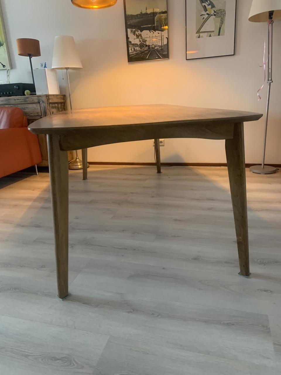 Mango houten tafel als nieuw bij ons te groot