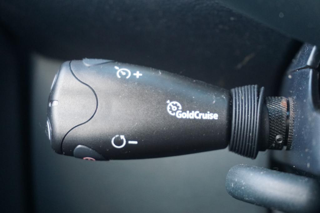 Ford KA 1.2 titanium airco / elektr. ramen / lm velgen / nap / nieuwe apk!