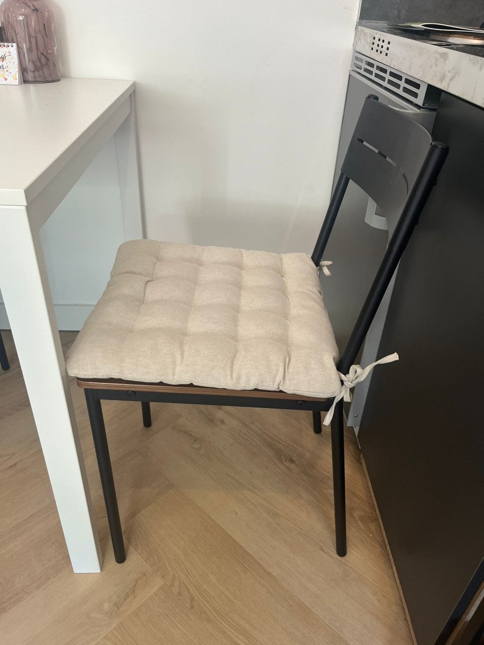 2 stoeltjes van ikea inclusief kussentjes