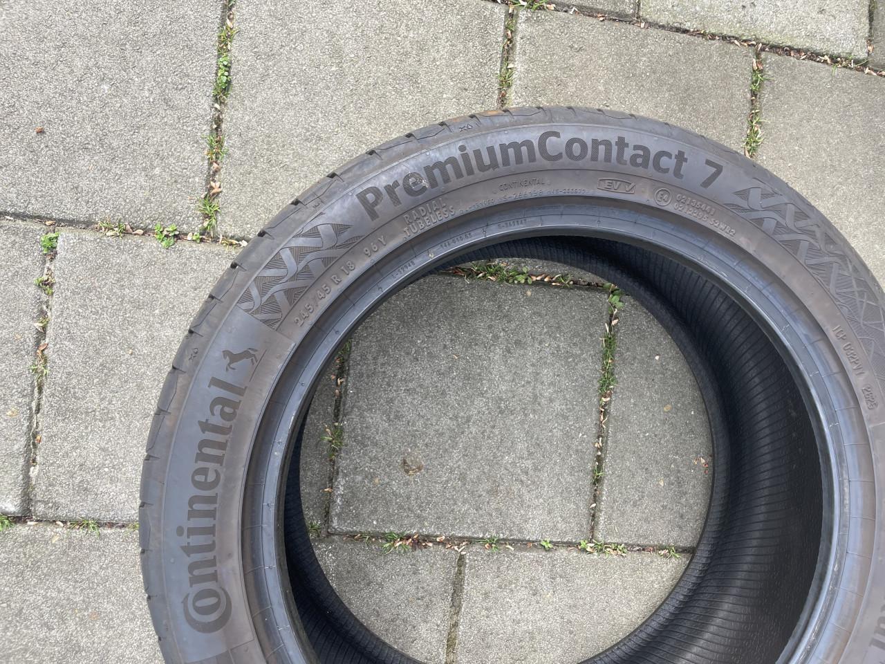 Te koop 1x nieuwe band Continental 245/45/R18