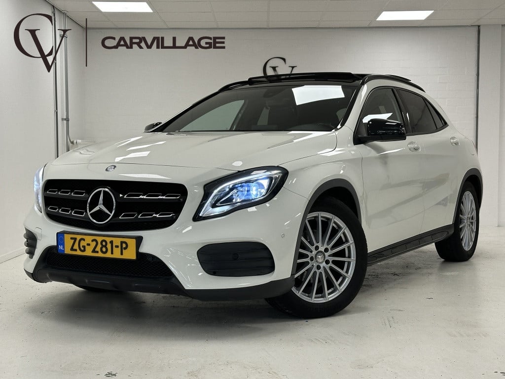 Mercedes-Benz Gla-klasse 200 amg premium | trekhaak | panoramadak | camera 