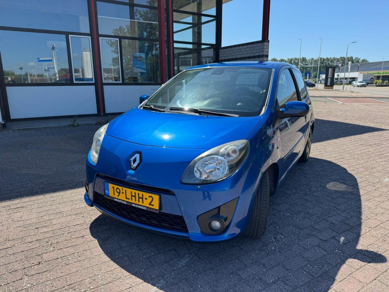 Renault clio bj 2011 2750 euro