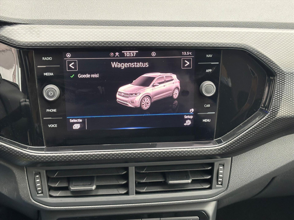 Volkswagen T-cross 1.0 tsi 95pk life apple carplay| adapt cruise| rijklaar 