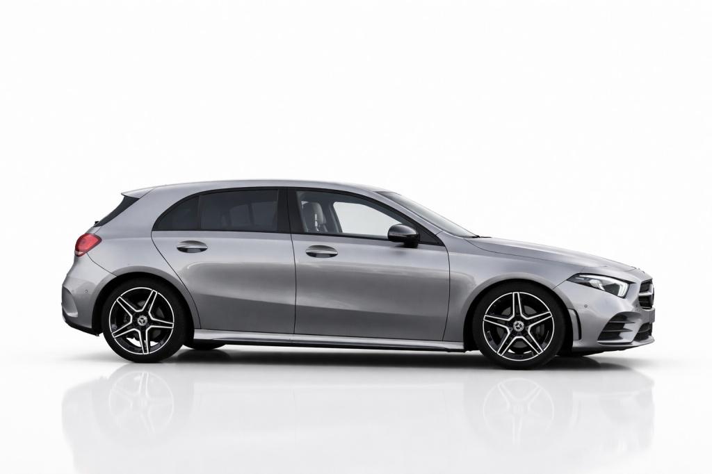 Mercedes-Benz A-Klasse 180 amg night | sfeerverlichting | apple carplay | c