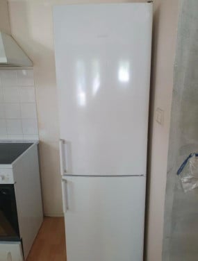A+ klasse Siemens NoFrost koel vries combinatie Koelkast vriezer 180x60 cm.