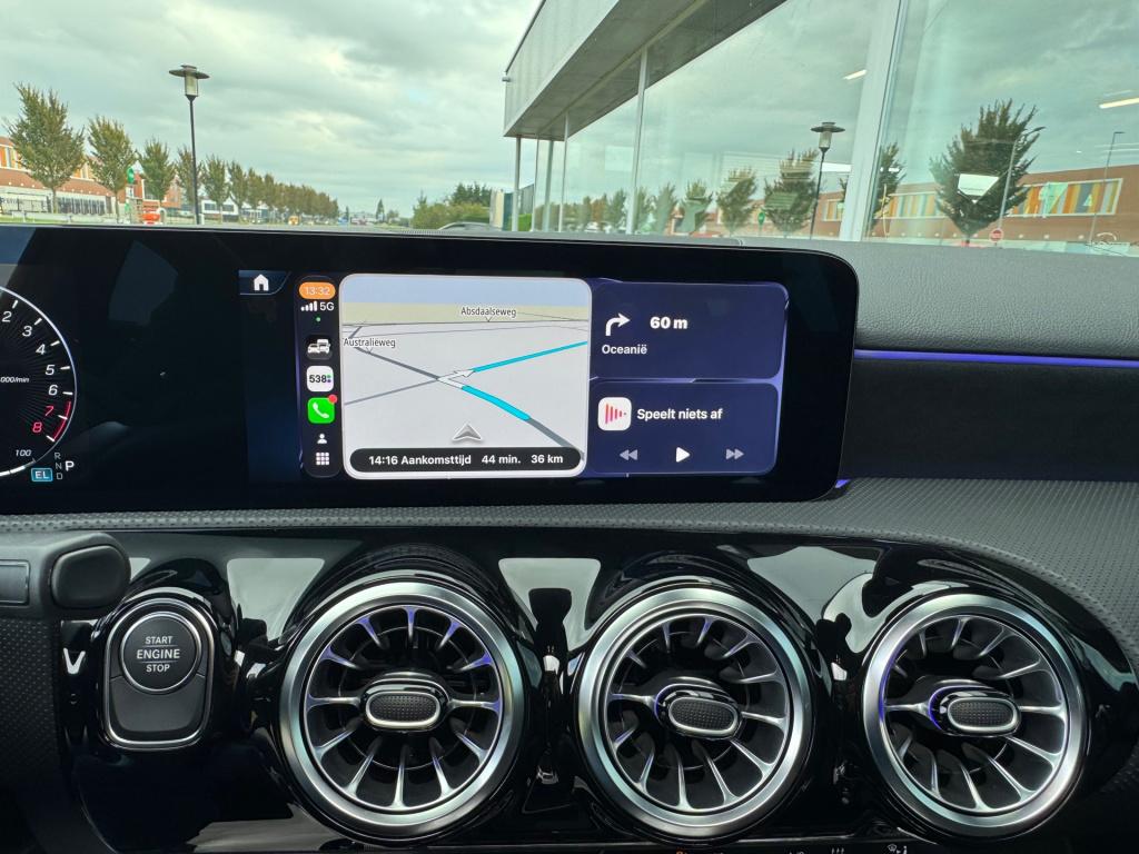 Mercedes-Benz A-Klasse 250 e amg advancedplus night-pakket automaat , panor
