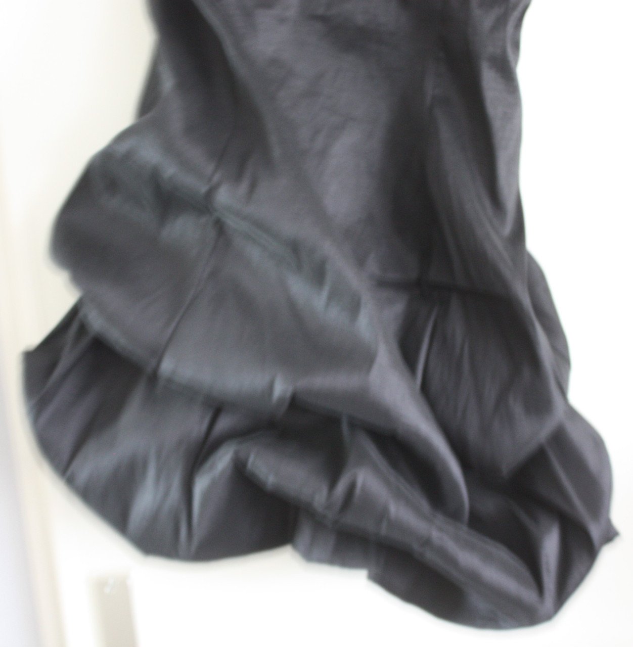 Zwarte jurk met roos  maat L